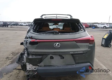 2023 Lexus Ux 250H Premium z USA, uszkodzony, nr VIN JTHP9JBHXP2066792